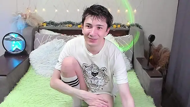 Snapshot of Yumi_steve chatting on 10/25/25, 05:51 Yumi steve online show from 10/25/25, 05:51