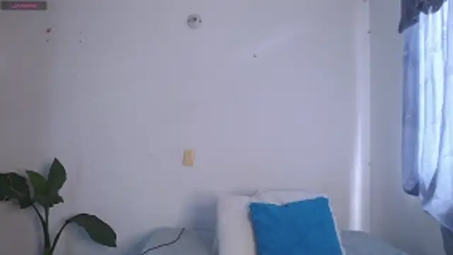 valen thompson online show from 04/10/26, 06:23