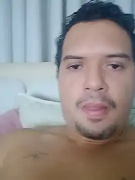 Snapshot of Michel22151gw chatting on 10/01/25, 03:29 Michel22151gw online show from 10/01/25, 03:29