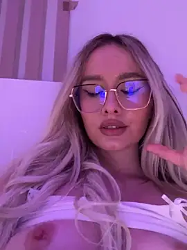 mollyxxx online show from 01/12/25, 08:04