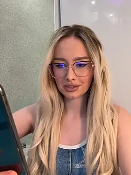 mollyxxx online show from 01/17/25, 02:29