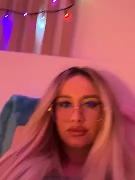 mollyxxx online show from 01/22/25, 10:50