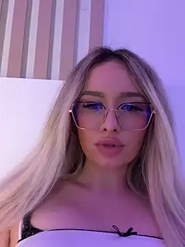 mollyxxx online show from 02/14/25, 07:49