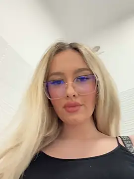 mollyxxx online show from 02/18/25, 11:33