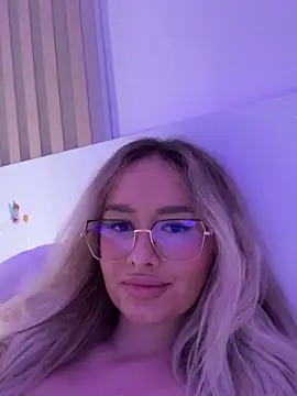 mollyxxx online show from 03/07/25, 04:57