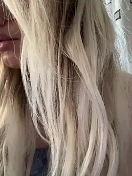 mollyxxx online show from 03/09/25, 05:44