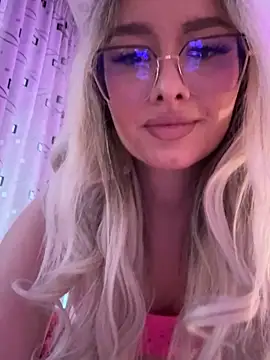 mollyxxx online show from 03/13/25, 04:38