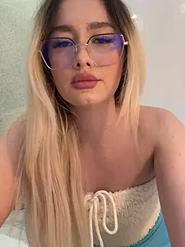 mollyxxx online show from 02/25/26, 03:27