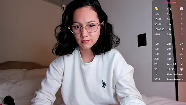 Anyi 1 online show from 04/13/26, 03:01