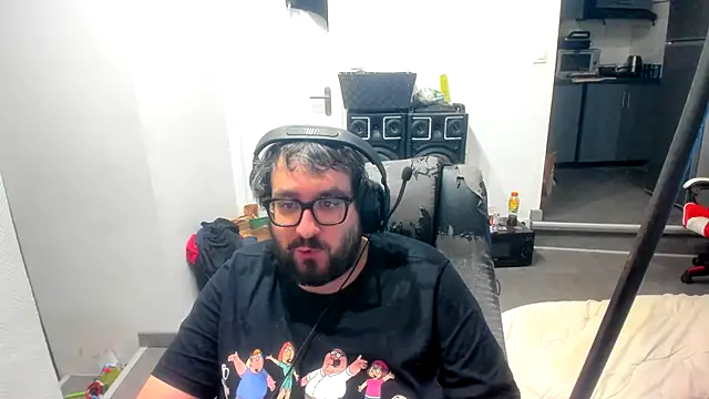 Snapshot of bears549a chatting on 11/21/25, 05:33 bears549a online show from 11/21/25, 05:33