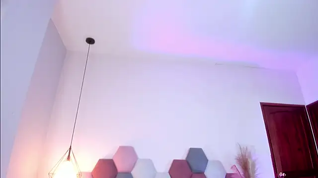 Snapshot of JupiteFox chatting on 01/31/25, 09:05 JupiteFox online show from 01/31/25, 09:05