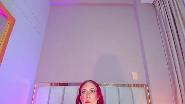 Snapshot of JupiteFox chatting on 11/15/25, 12:52 JupiteFox online show from 11/15/25, 12:52