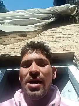 Snapshot of SunnyleoneBG chatting on 12/12/24, 04:59 SunnyleoneBG online show from 12/12/24, 04:59