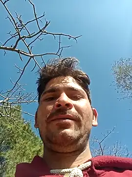 Snapshot of SunnyleoneBG chatting on 03/17/25, 04:29 SunnyleoneBG online show from 03/17/25, 04:29