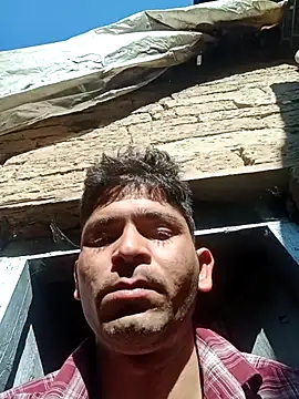 Snapshot of SunnyleoneBG chatting on 10/26/25, 03:45 SunnyleoneBG online show from 10/26/25, 03:45