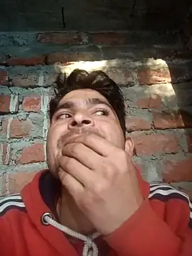 Snapshot of SunnyleoneBG chatting on 11/18/25, 10:52 SunnyleoneBG online show from 11/18/25, 10:52