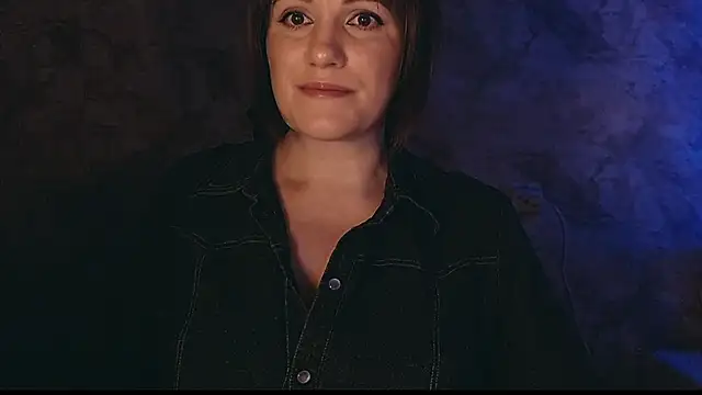 Snapshot of _letty_ chatting on 02/27/25, 11:59 letty online show from 02/27/25, 11:59