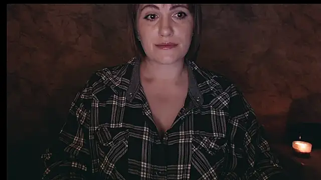 Snapshot of _letty_ chatting on 11/14/25, 10:29 letty online show from 11/14/25, 10:29