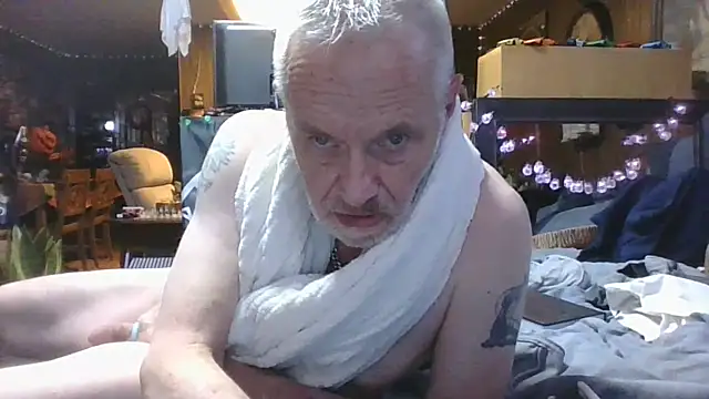 Makowboy online show from 10/23/25, 07:23