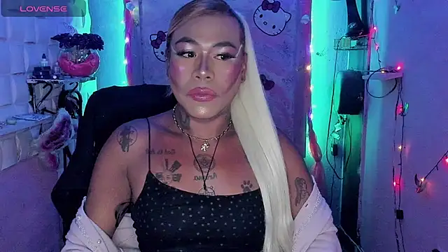 Snapshot of tsviolett chatting on 12/09/24, 05:41 tsviolett online show from 12/09/24, 05:41