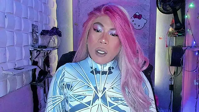 Snapshot of tsviolett chatting on 03/19/25, 05:28 tsviolett online show from 03/19/25, 05:28