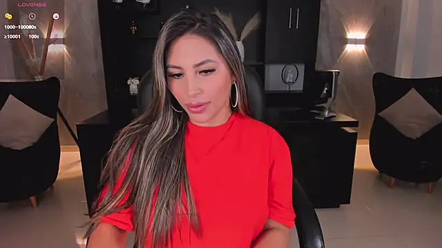 Snapshot of MiaRoberts1 chatting on 02/12/25, 01:52 MiaRoberts1 online show from 02/12/25, 01:52