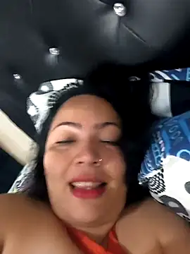 NIKOLE1301 online show from 12/21/25, 07:43