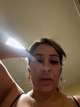 Aw ThROAt9 online show from 05/25/26, 05:24