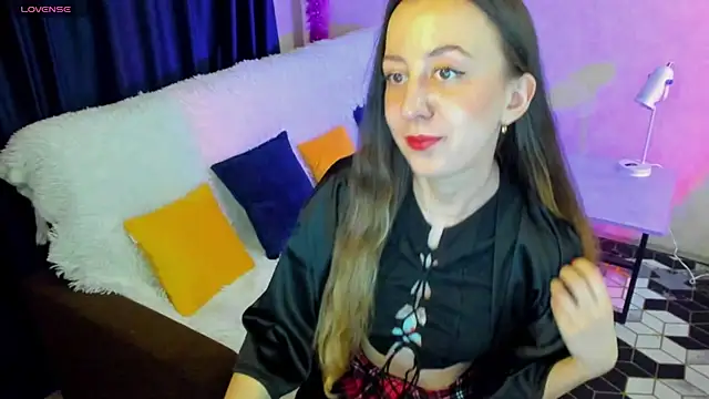 CurlySteph online show from 03/18/25, 04:04