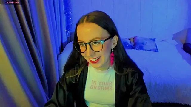 CurlySteph online show from 11/30/25, 10:25