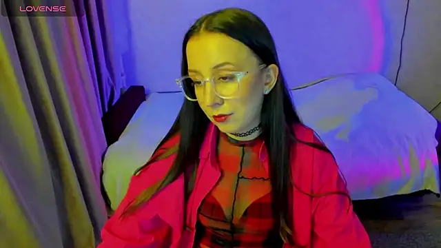 CurlySteph online show from 06/02/26, 07:05