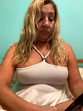 camelia3 online show from 12/02/25, 12:38