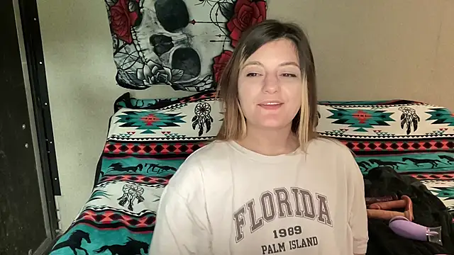 Snapshot of magicsparkles chatting on 09/12/25, 05:02 magicsparkles online show from 09/12/25, 05:02