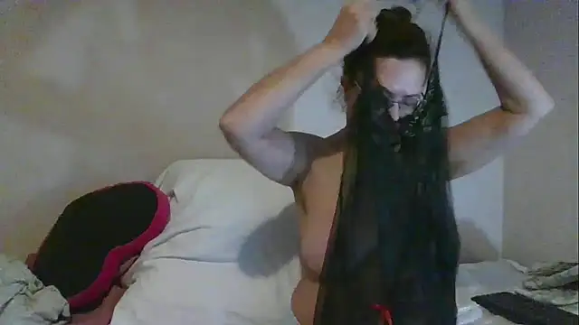 Hottie-Mom online show from 12/04/24, 08:45