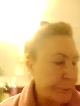 Hottie-Mom online show from 11/24/25, 08:25