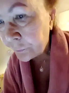 Hottie-Mom online show from 12/02/25, 07:14