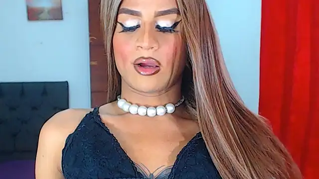 Snapshot of Valenntyna chatting on 12/13/24, 12:20 Valenntyna online show from 12/13/24, 12:20