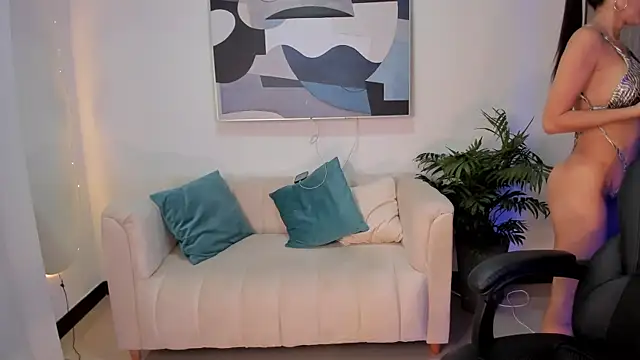 Snapshot of SaraParker_ chatting on 02/24/25, 01:13 SaraParker online show from 02/24/25, 01:13