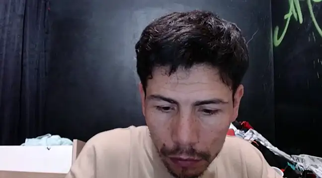 Snapshot of dannnyhot24 chatting on 12/28/24, 07:11 dannnyhot24 online show from 12/28/24, 07:11