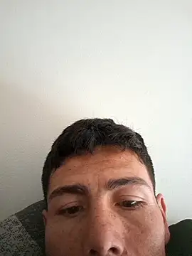 Snapshot of dannnyhot24 chatting on 04/16/26, 01:45 dannnyhot24 online show from 04/16/26, 01:45