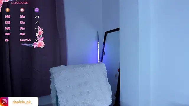 roxy pk  online show from 02/27/26, 11:27