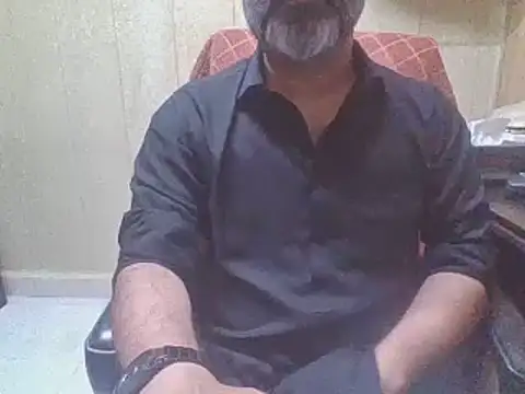 Snapshot of hairymaster95 chatting on 07/14/26, 12:22 hairymaster95 online show from 07/14/26, 12:22