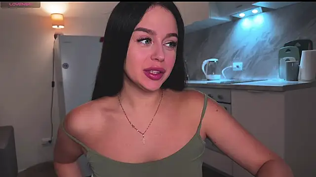 Megan Nilson online show from 12/17/24, 11:16