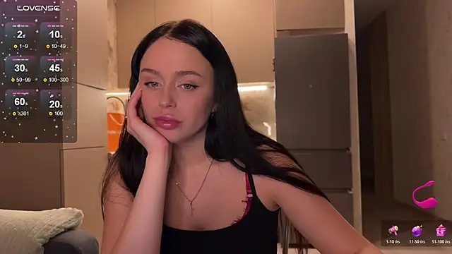 Megan Nilson online show from 04/10/26, 05:50