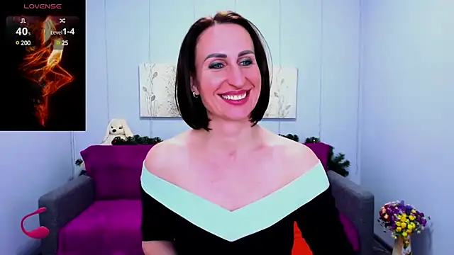 Snapshot of Nia_Smithh chatting on 12/30/24, 04:08 Nia Smithh online show from 12/30/24, 04:08