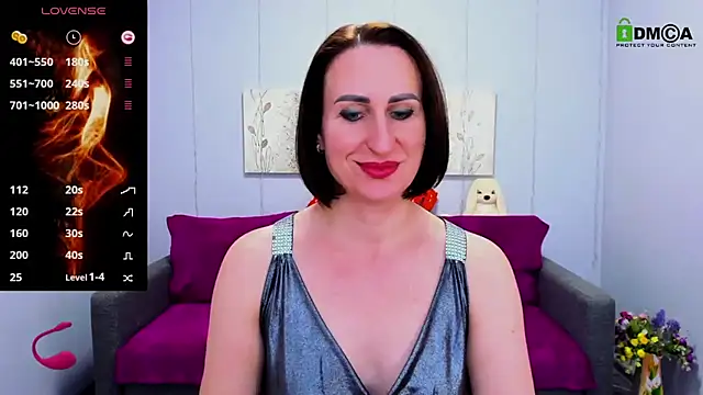 Snapshot of Nia_Smithh chatting on 02/28/25, 01:14 Nia Smithh online show from 02/28/25, 01:14