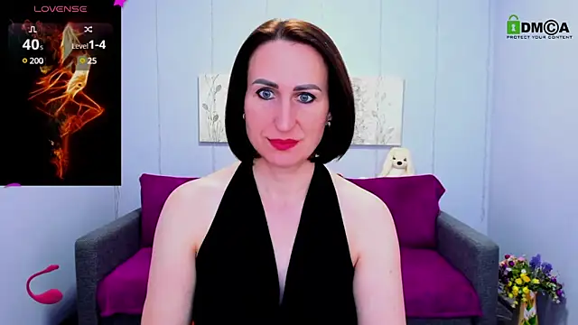 Snapshot of Nia_Smithh chatting on 03/05/25, 01:28 Nia Smithh online show from 03/05/25, 01:28