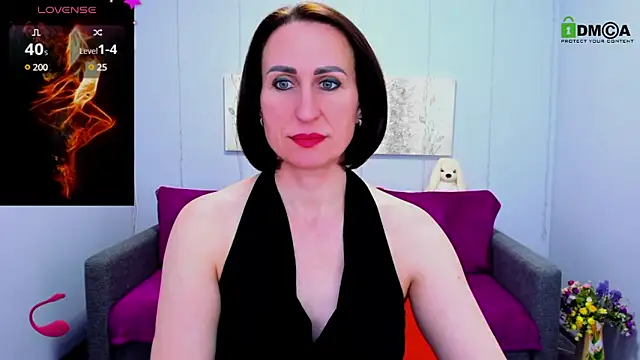 Snapshot of Nia_Smithh chatting on 03/05/25, 04:57 Nia Smithh online show from 03/05/25, 04:57