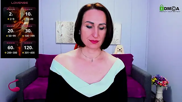 Snapshot of Nia_Smithh chatting on 03/06/25, 03:45 Nia Smithh online show from 03/06/25, 03:45