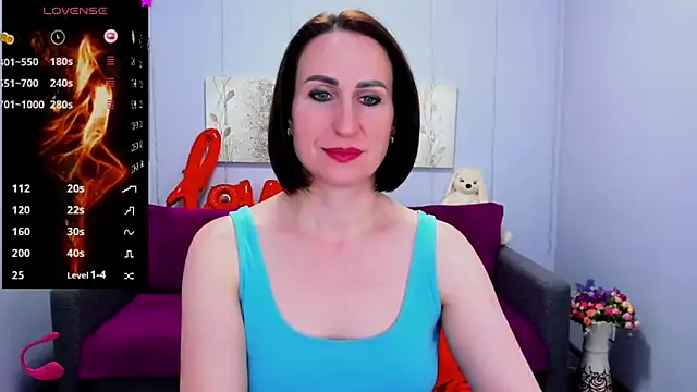 Snapshot of Nia_Smithh chatting on 03/20/25, 01:15 Nia Smithh online show from 03/20/25, 01:15